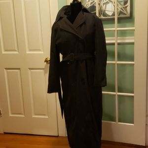 Size 6 Regular Limited Edition London Fog